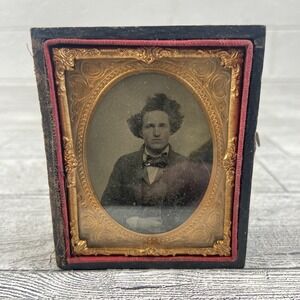 Antique Photo Daguerreotype Distinguished Gentleman, Wood Box Missing Lid Read!